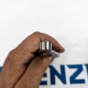 Close up view of working tip on Avenzor stainless steel dental crown remover pliers.
